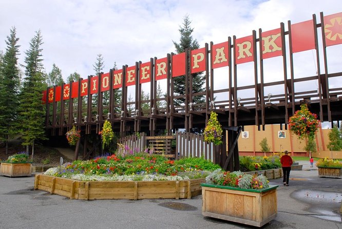 Sightseeing the Last Frontier Fairbanks City Tour in Fairbanks AK - Key Points