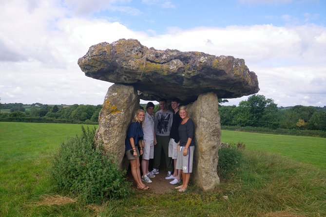 Sightseeing Tour Cardiff Bay and Vale of Glamorgan Full-Day Driver Guided - Exploring Ancient Burial Tombs