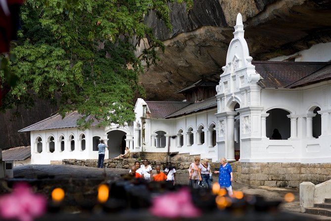Sigiriya and Dambulla From Negombo - Visiting Dambulla Cave Temple