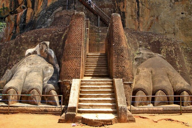 Sigiriya & Dambulla Private Day Tour From Colombo & Negombo - Key Points