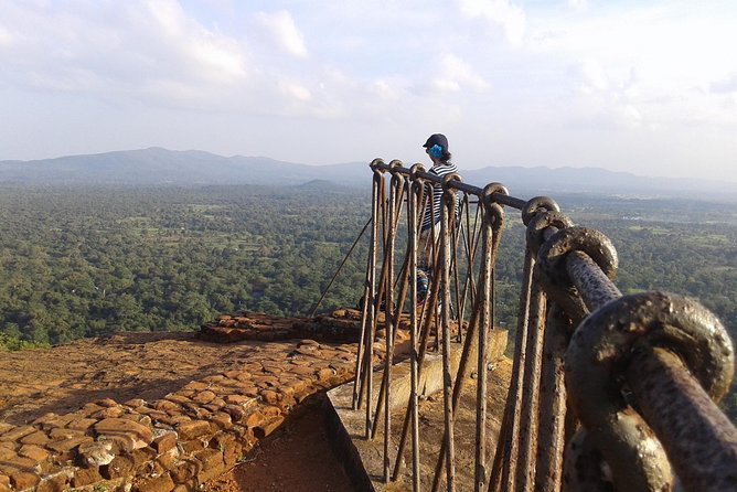 Sigiriya Day Tour - Dambulla Cave Temple - Taj Mahal Day Tour