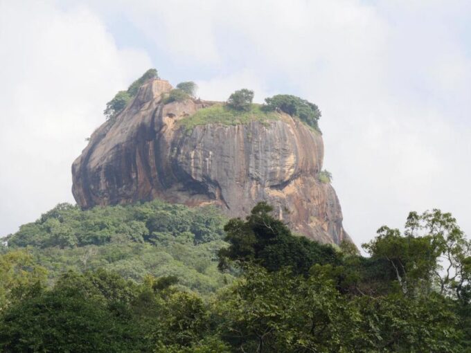 Sigiriya Day Tour | Visit Sigiriya Rock Dambulla Cave Temple - Pickup Locations