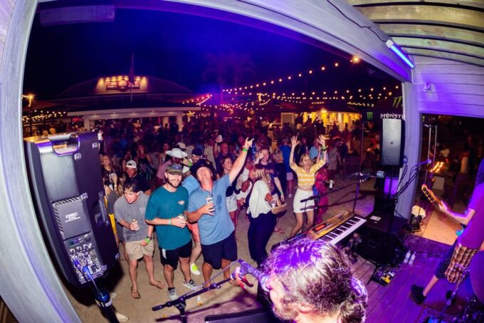 SIGNATURE: BLOW UP EMOTION WITH BAR PARTY ON THE SEA & MORE - Health and Safety Restrictions