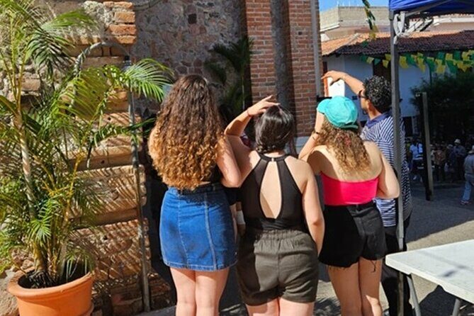 Signature City Tour: The Private Experience in Puerto Vallarta - Authentic Cuisine at El Encanto del Río