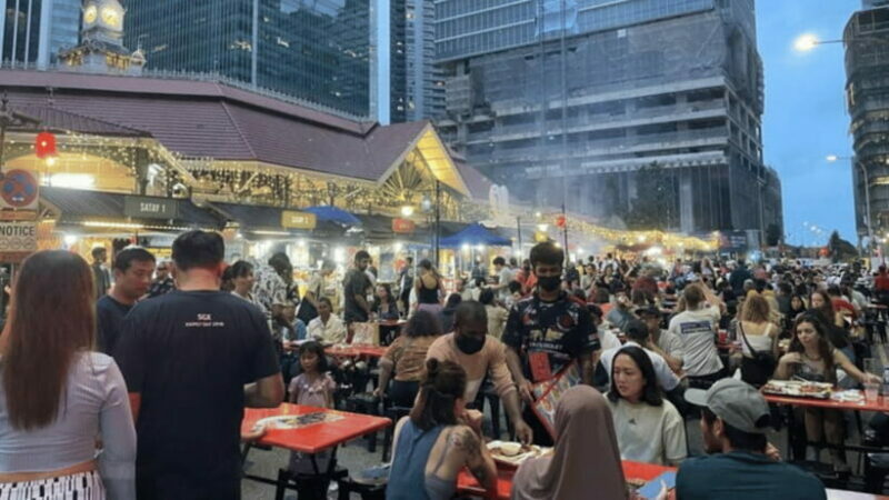 Signature Night Tour: Walk Through Marina with Food Tastings - Starting Point: The MRT Telok Ayer Station