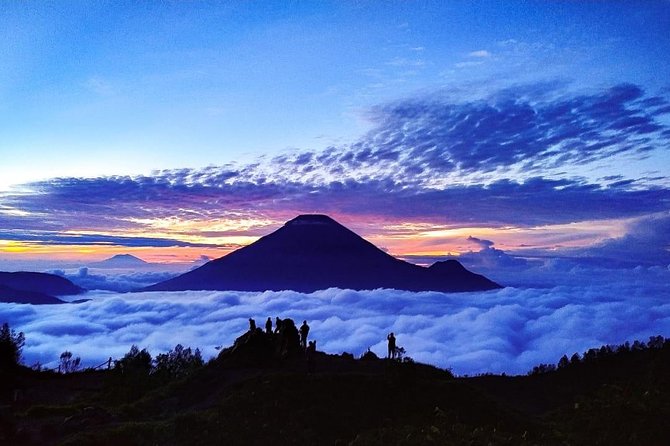 Sikunir Sunrise & Dieng Plateau Start Yogyakarta - Key Points
