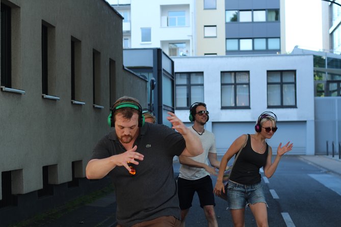 Silent Disco Through Downtown Berlin With Flash Mobs - Exploring the Silent Disco Experience