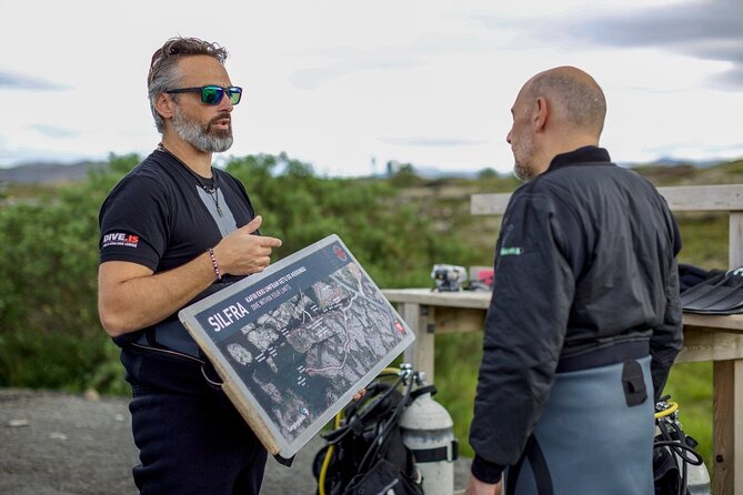Silfra: Diving Between Tectonic Plates - Meet on Location - Entrance Fee and Souvenir Photos