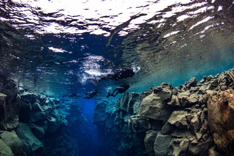 Silfra: Snorkeling Between Tectonic Plates, Meet on Location - Exploring Silfras Sections