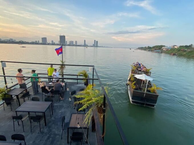 Silk Island Cruise & Tour With Optional Lunch on Board - Pickup Arrangements and Confirmation
