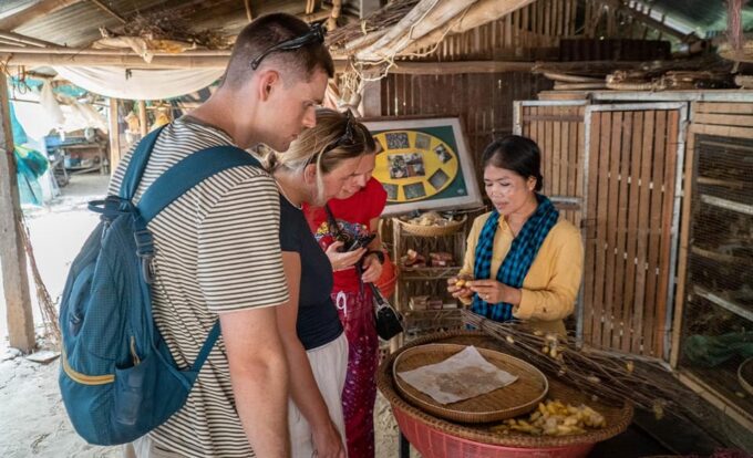 Silk Island Full-Day Vespa Tour Include Lunch at Local House - Buddhist Temple and Rural Life