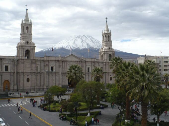 Sillar Stone Tour From Arequipa - Learning From Skilled Masons