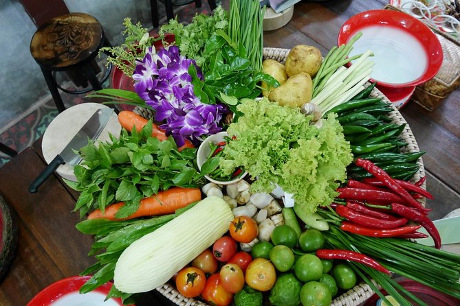 Silom Thai Cooking School With Market Tour - Class Structure and Offerings