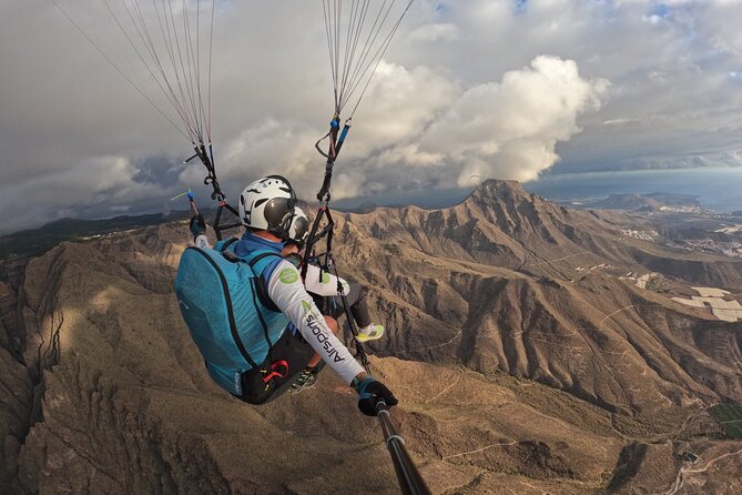 SILVER 1000M Paragliding Tandem Flight Above South Tenerife - Recommended Attire and Accessories