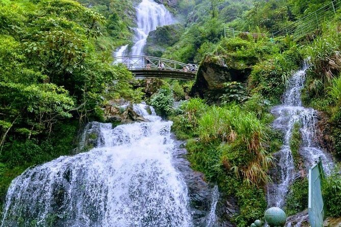 Silver and Love Waterfall, Lonely Tree Private Tour By Car - Inclusions