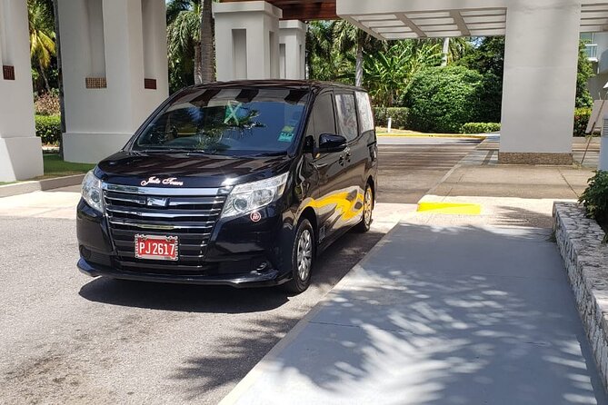 Silver Sands Hotel Private Airport Transfer - Accessibility and Participation