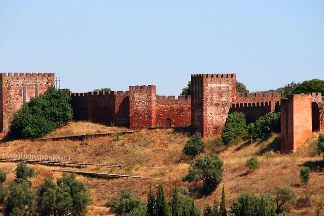 Silves Castle & Old Town Stop at Chapel of Bones Private Van Tour - Itinerary and Inclusions