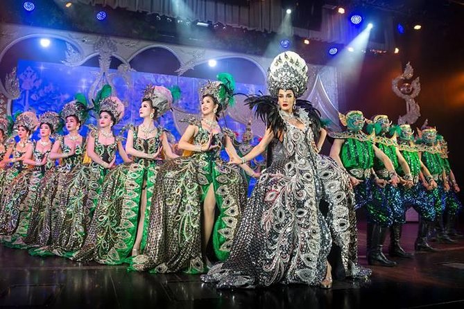 Simon Cabaret Show in Phuket - Amenities and Guest Experience