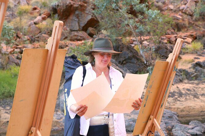 Simpsons Gap Sunset: Watercolour Painting Class - A Closer Look at the Experience