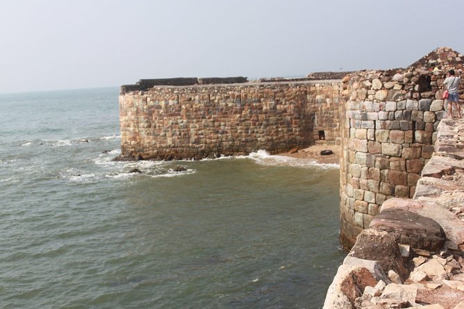 Sindhudurg Fort and Malvan Beach Tour From Goa - Meeting and Pickup Details