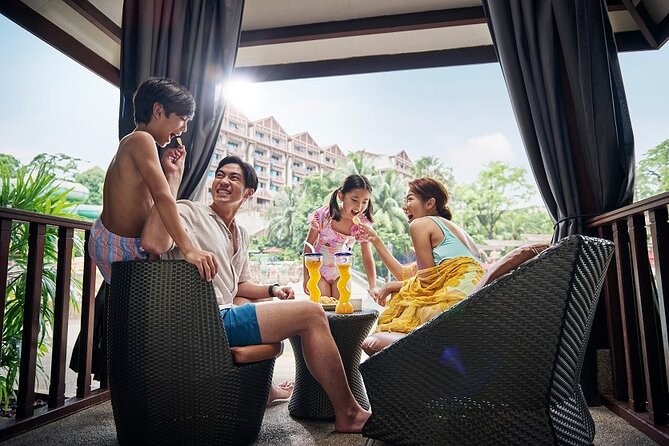 Singapore: Adventure Cove Waterpark Entrance Ticket - Food and Drink Policies