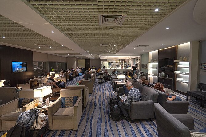 Singapore Changi Airport (SIN) T1/T2/T3/T4 - VIP Lounge Access - Private Transfer Services