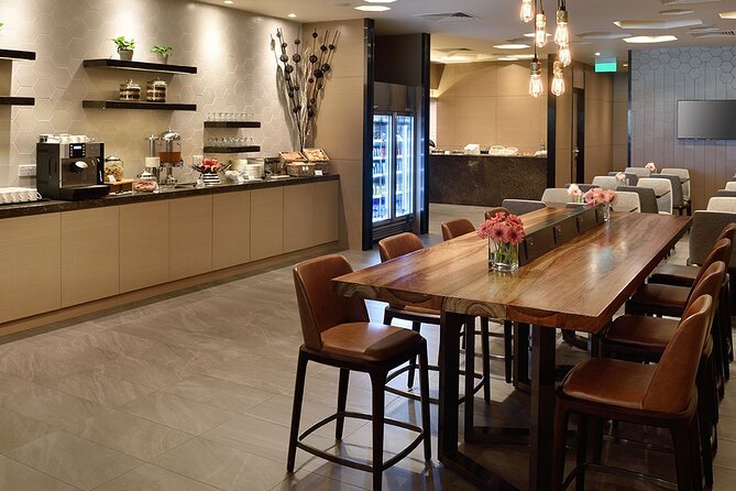 Singapore Changi Airport (SIN) T1/T2/T3/T4 - VIP Lounge Access - Comparison to Other Airport Lounges