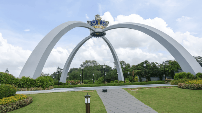 Singapore Changi Airport (SIN) to Johor Bahru Malaysia - Route and Duration