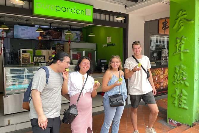 Singapore: Chinatown Hawker Food Tasting Tour - Sampling Iconic Singaporean Street Food