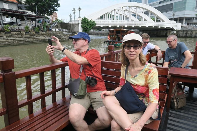Singapore Group History & Culture Tour:River Cruise, Hawker Dinner & Tea Tasting - Timing and Group Size