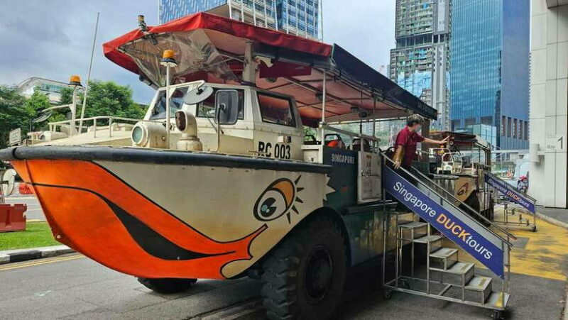 Singapore: Guided City Tour by Amphibious Duck Boat - Key Points