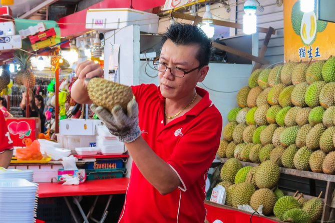 Singapore Hawker Centre Tours With a Local Foodie: 100% Personalized - Immersive Wet Market Experience