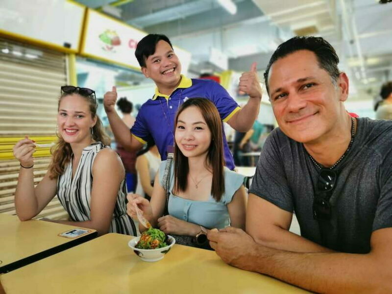 Singapore: Local Hawker Food Tour with Tastings - Key Points