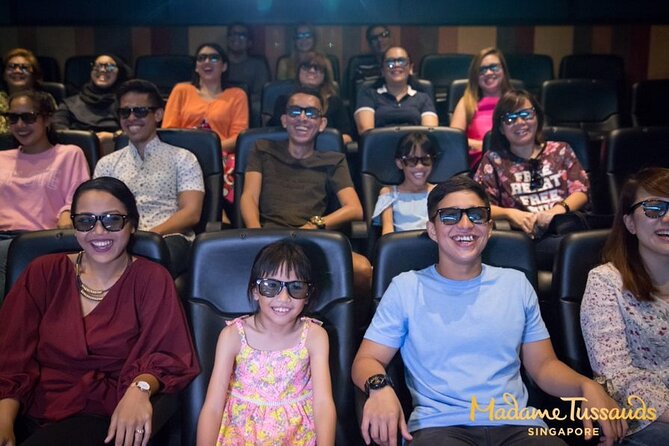 Singapore: Madame Tussauds Sentosa - Interacting With Celebrities