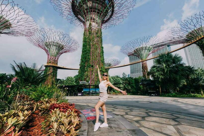 Singapore: Moments in the City Private Photography Session - Key Points