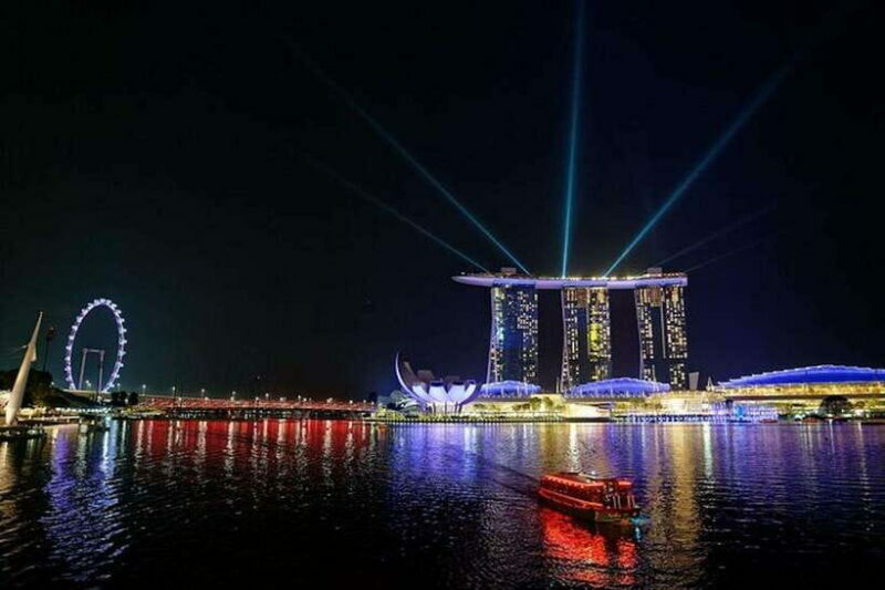 Singapore: Nighttime City Sightseeing Tour with River Cruise - Key Points