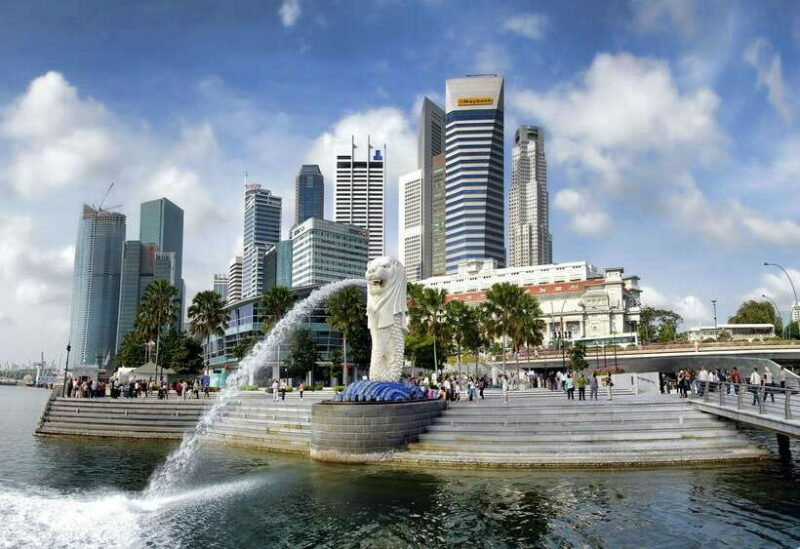 Singapore: Private Walking Tour with a Local - Key Points