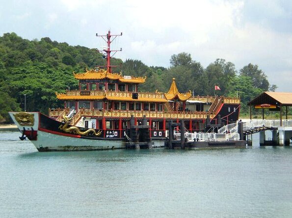 Singapore River Cruise With Audio Visual Commentary in English - Key Points