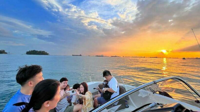 Singapore: Southern Island Cruise & Dining at Clubhouse - A Deep Dive Into the Experience