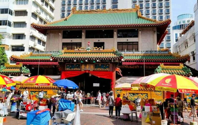 Singapore: Street Food & Ethnic Quarters Kick Scooter Tour - Authenticity and Guide Quality