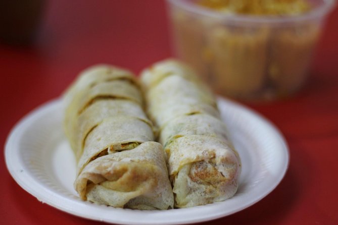 Singapores Chinatown Off The Beaten Track Foodie Tour - Sampling Chinatowns Diverse Cuisine