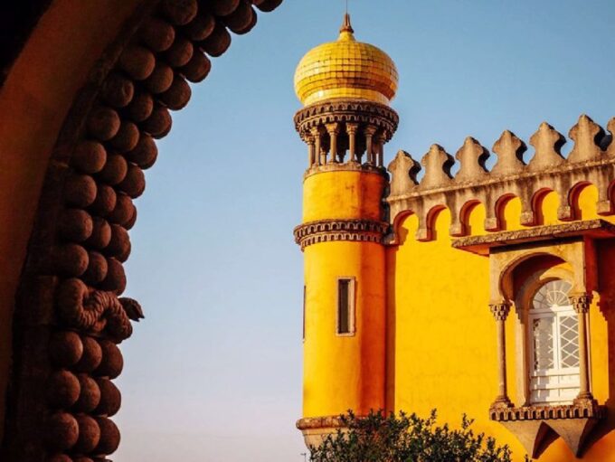 Sintra: 4 MAJOR Monuments Tour E-Car Com GPS Audio Guide - Frequently Asked Questions