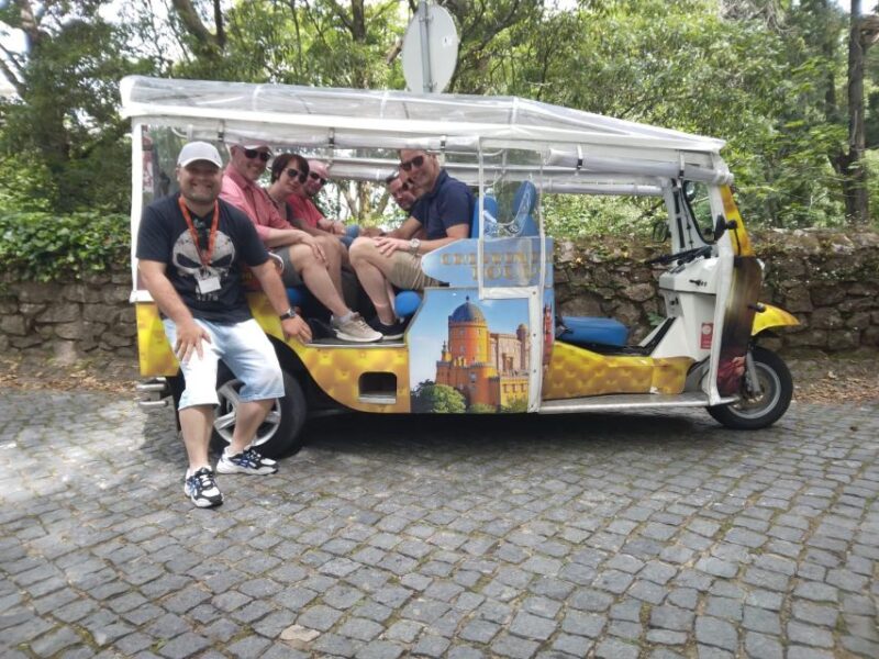 Sintra: Amazing Adventure on Board of a Tuk Tuk - Tour Language Options