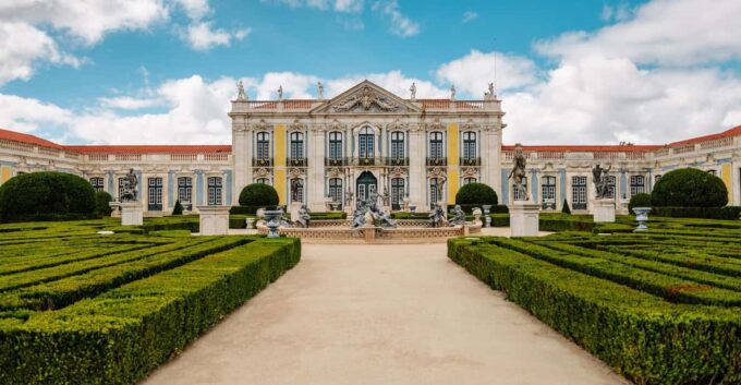 Sintra and Cascais From Lisbon - Moorish Castle and Palacio Da Pena