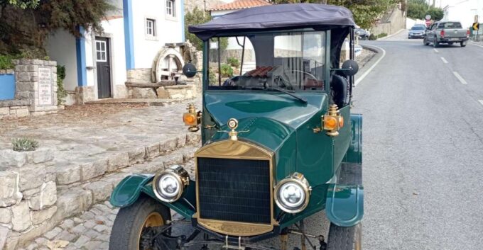 Sintra and Cascais Sightseeing Tour by Vintage Tuk Tuk/Buggy - Visiting Sintra