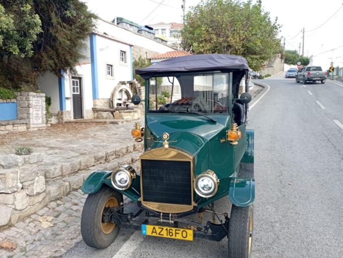 Sintra and Cascais Sightseeing Tour by Vintage Tuk Tuk/Buggy - Exploring Cascais