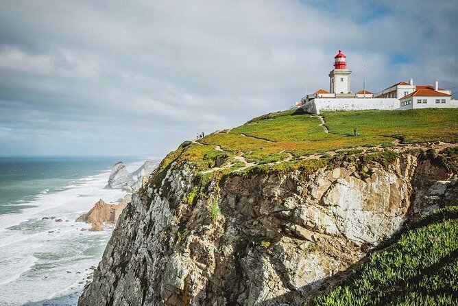 SINTRA FULL-DAY PRIVATE TOUR, Roca Cape, Guincho Beach, Cascais & Estoril - Visiting Cascais and Estoril