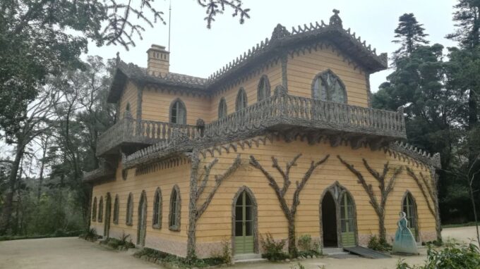 Sintra Half Day Private Tour Pena Palace & Initiantion Well - Important Information