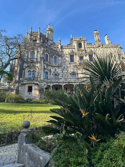Sintra: Highlights Tour, Coastline and Cascais Group Tour - Remarkable Sintra Sights