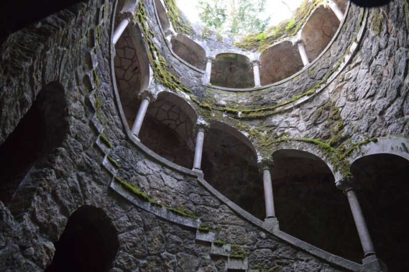 Sintra: Hike & History Private Tour Incl. Pena & Regaleira - Travel and Meeting Information